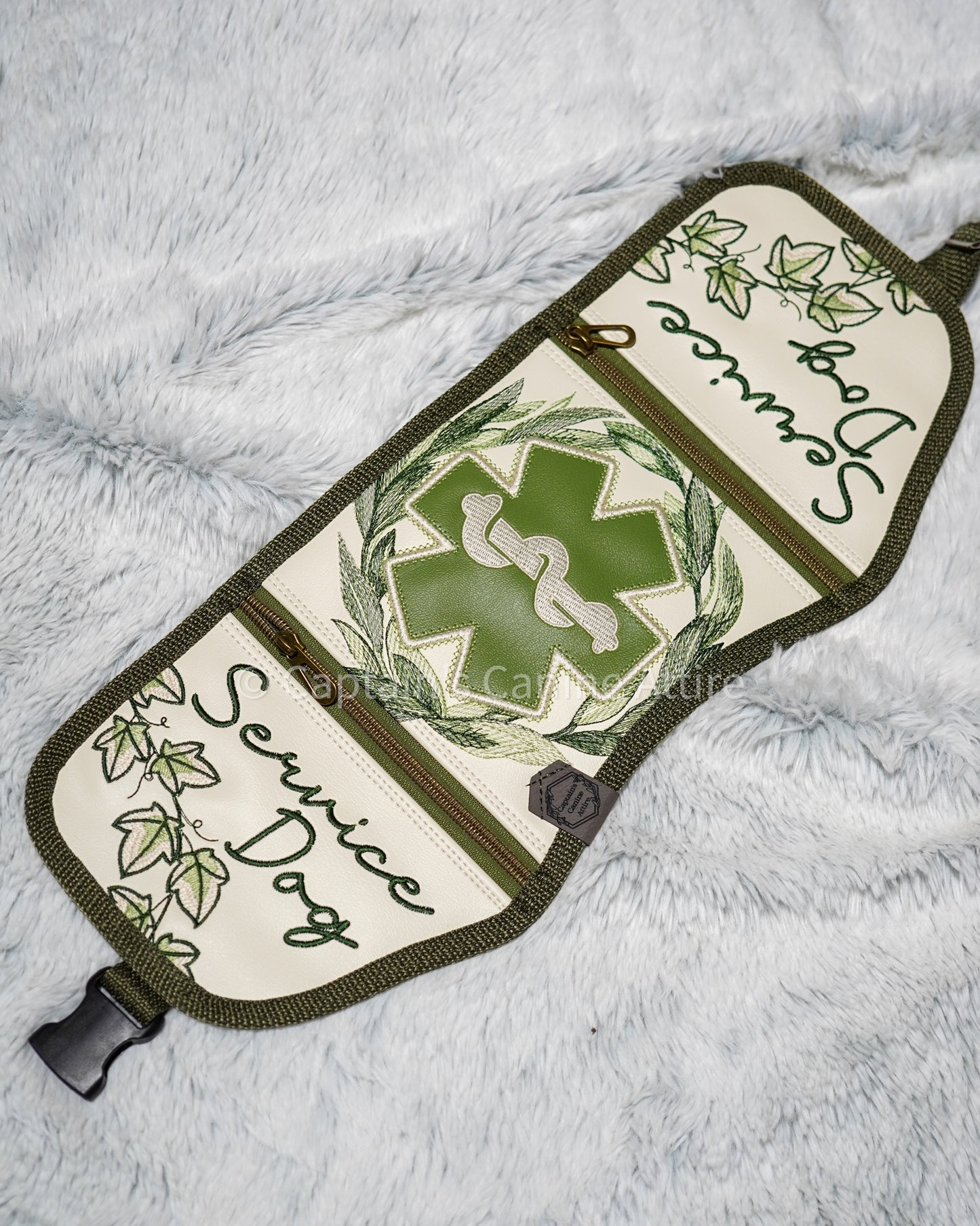 17.5" All-Vinyl Ivory and Olive Leafy Cape